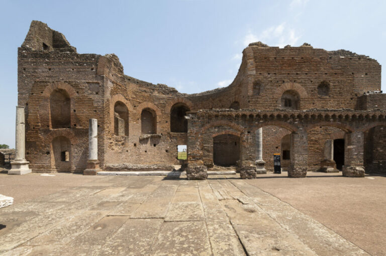 Visita teatralizzata con degustazione alla Villa dei Quintili